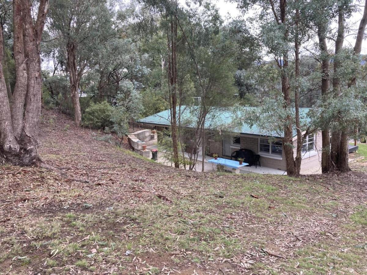 Gangurru Villa Myrtleford Exterior photo